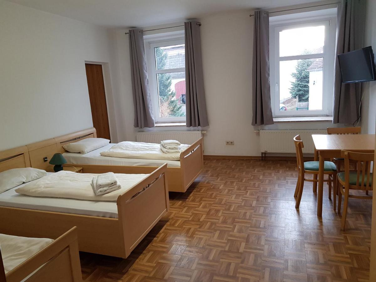Gaestehaus Am Stadtrand Герліц Екстер'єр фото