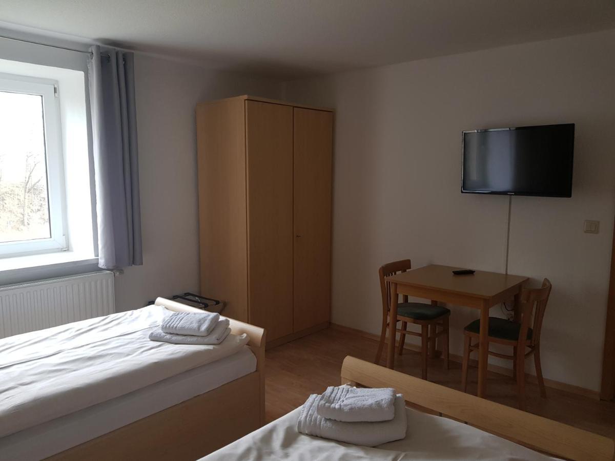 Gaestehaus Am Stadtrand Герліц Екстер'єр фото