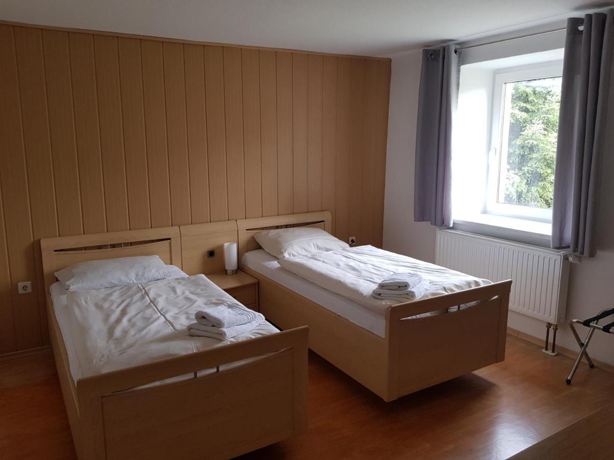 Gaestehaus Am Stadtrand Герліц Екстер'єр фото